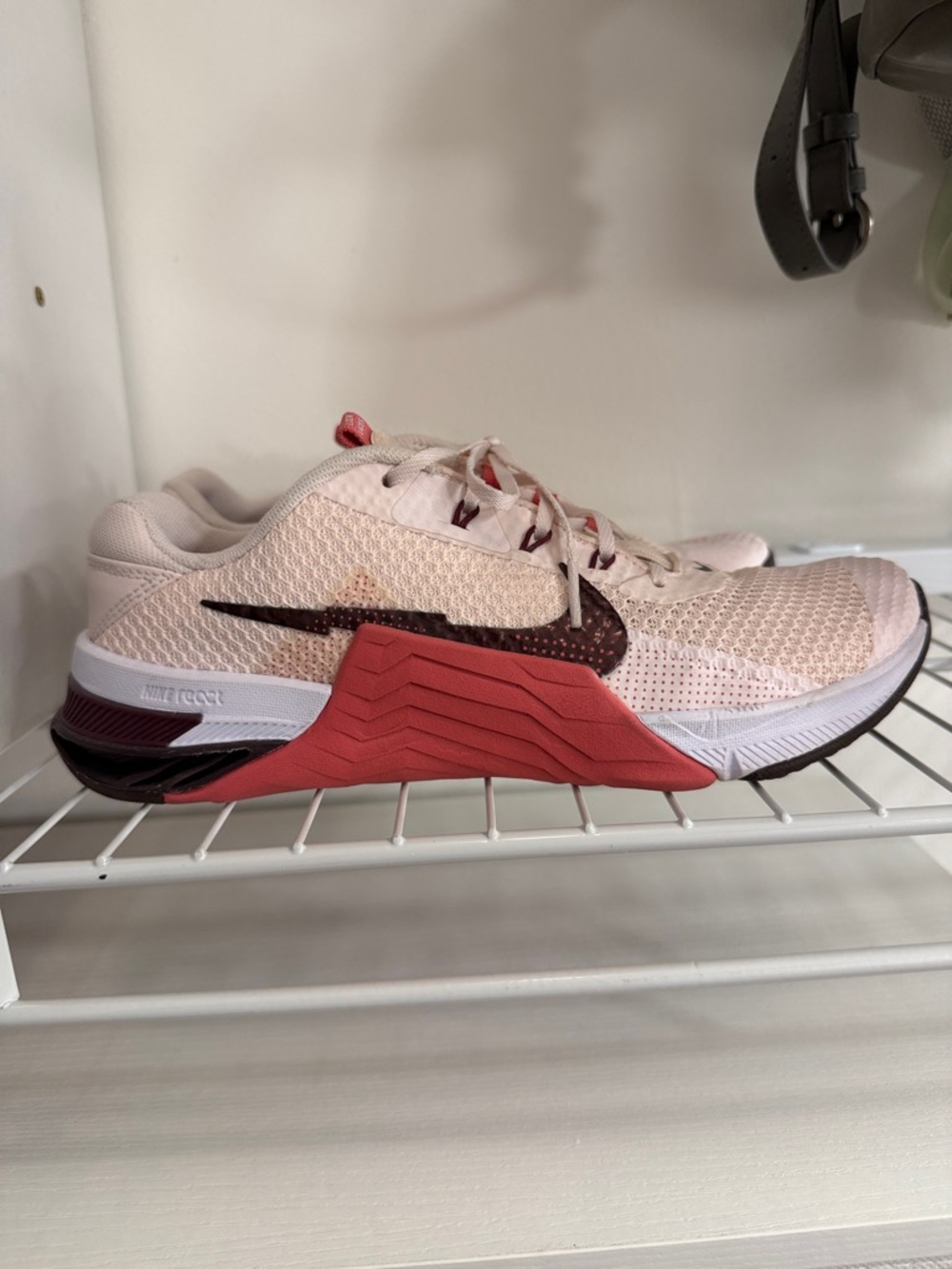 Nike Women's React Running Shoe - Light Pink/Red Accents